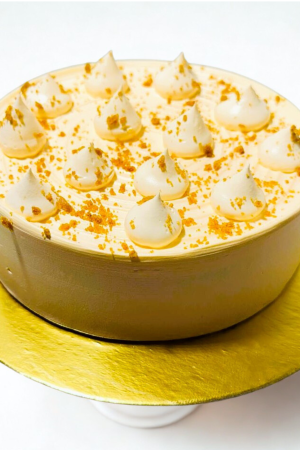 Premium Lotus Biscoff Cream Cake
