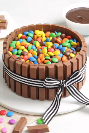 KitKat Gems Cake