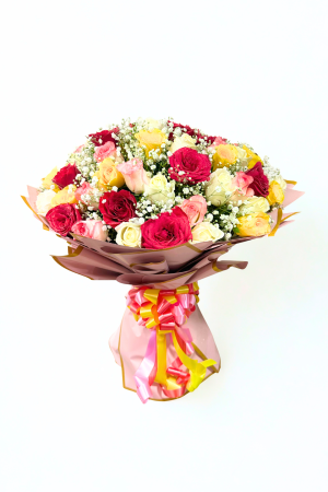 30 Mixed Roses Bouquet – Colourful, Elegant & Joyfully Bright