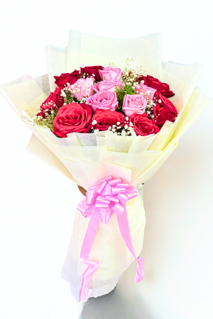 Blush & Love – Pink & Red Roses Bouquet